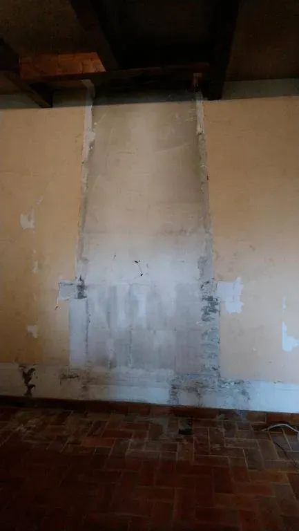 demolition-cheminee-maison-marignier.jpg